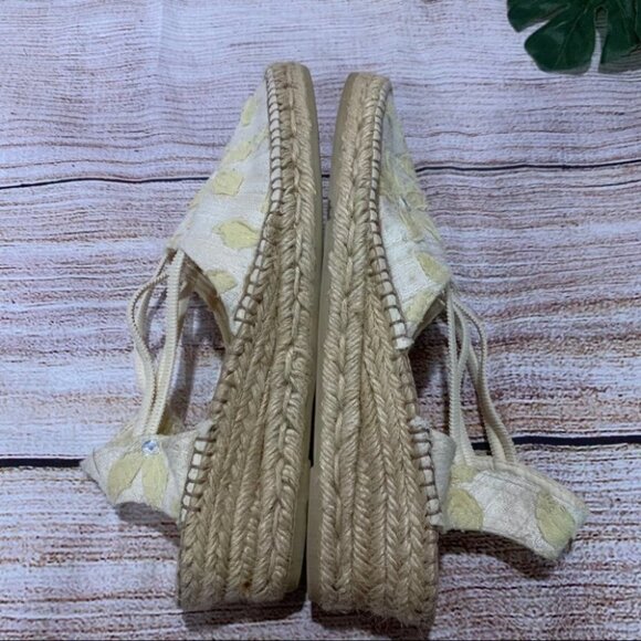 Eric Michael Floral Espadrilles Sandals size 40 - Picture 8 of 15